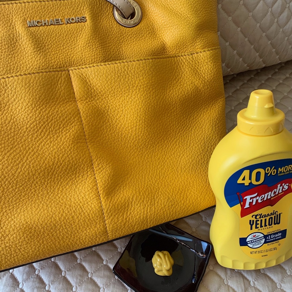 Still lots to love in this happy leather bag!